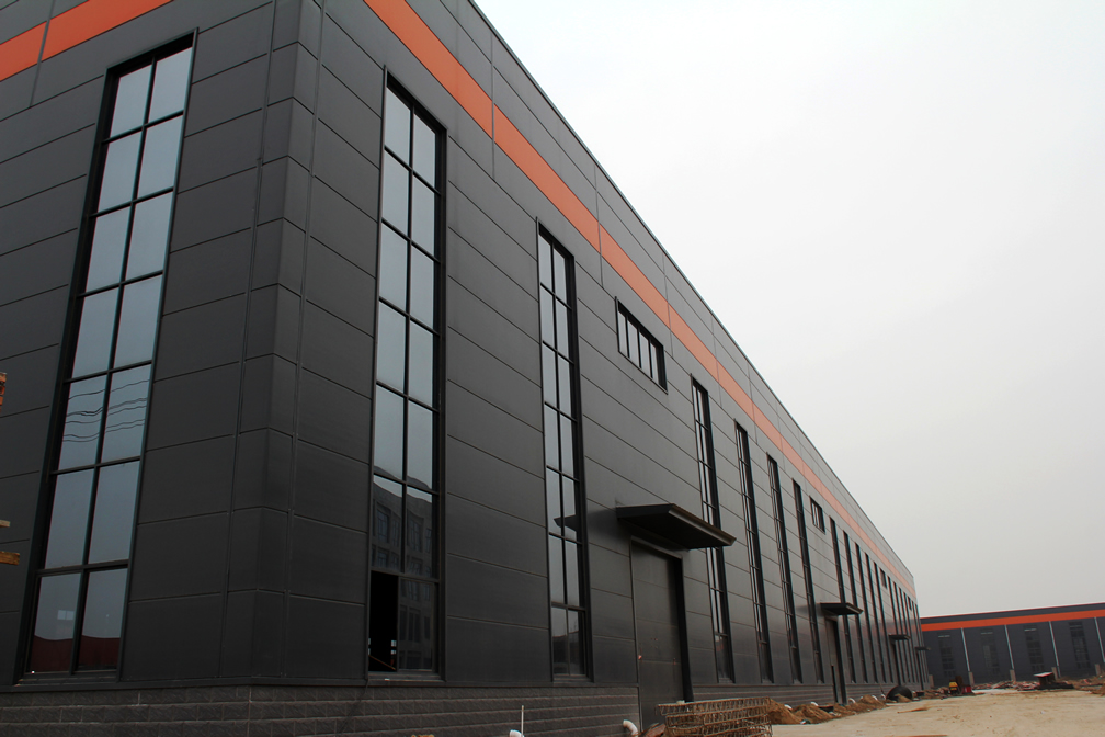 郑州科晶电炉有限公司温县分公司新厂房外观基本成型